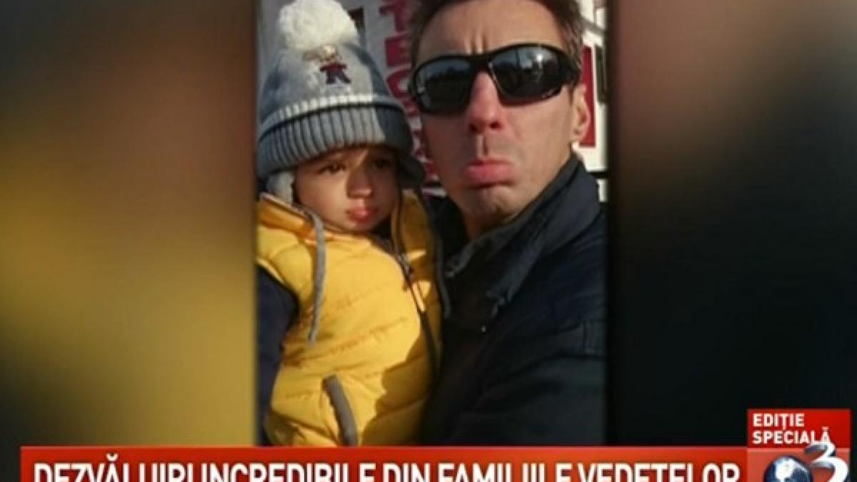 mircea badea distractie cu fiul la mall s a uitat un pic la brad dupa care