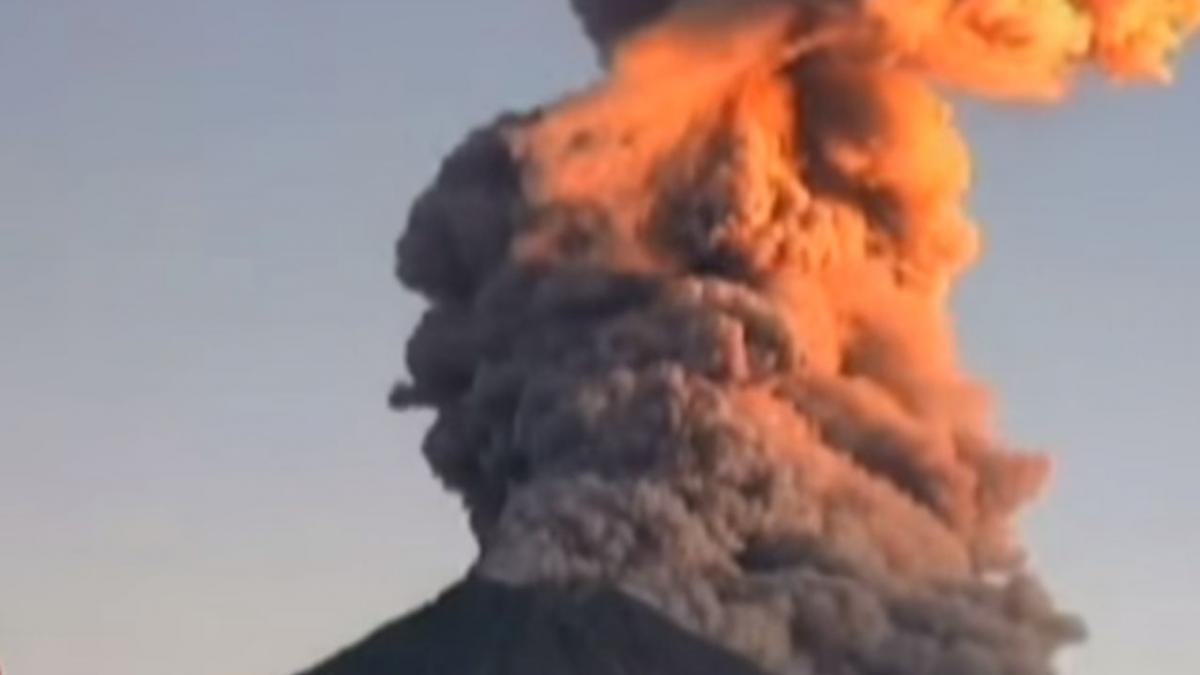 imagini apocaliptice in mexic eruptie vulcanica spectaculoasa in mexic video