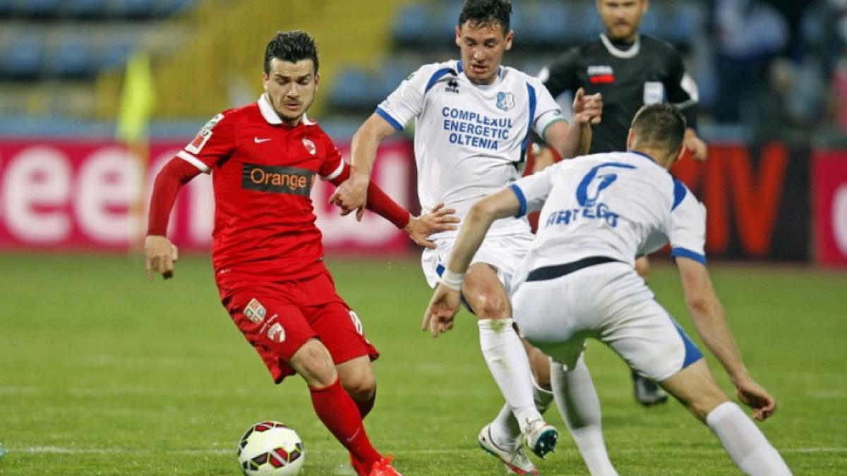 o puternica echipa din liga i este in pragul destramarii nu avem ce face