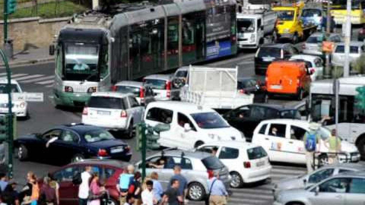 au intrat in vigoare limitari ale traficului rutier in roma si milano pentru reducerea poluarii