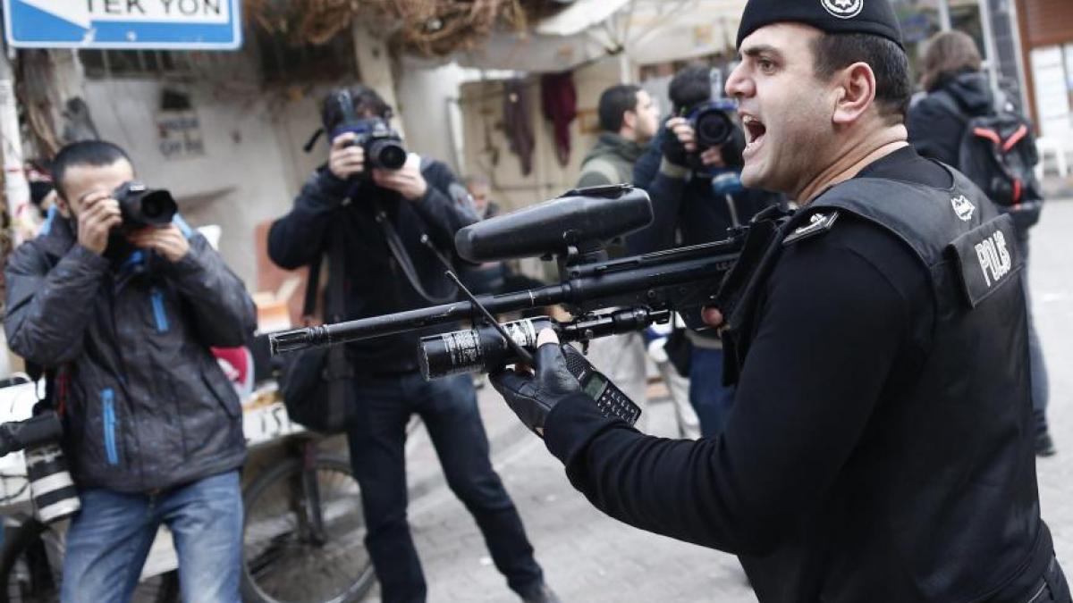 doi membri ai retelei teroriste stat islamic care planuiau atentate de revelion arestati in turcia