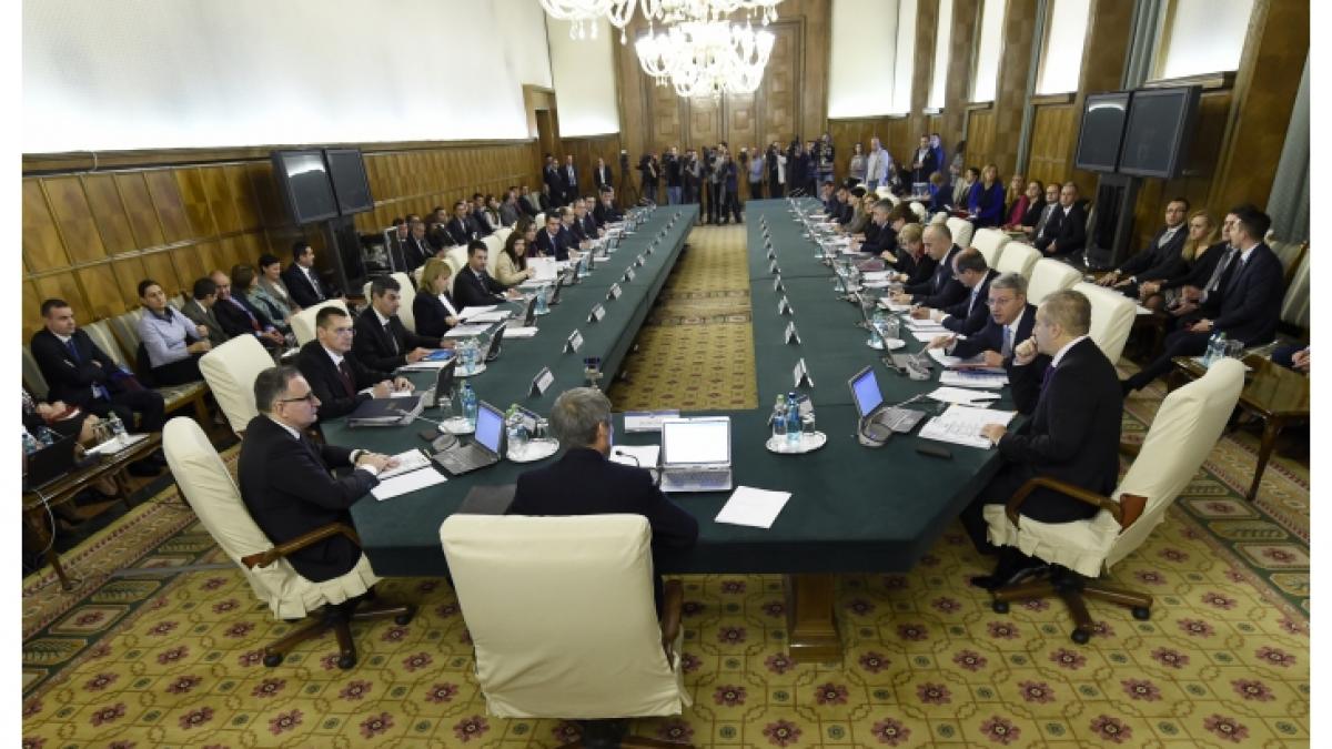 guvernul a decis majorarea salariului minim pe economie