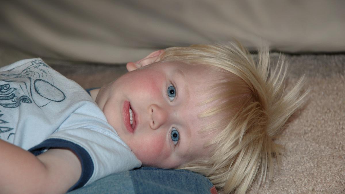 cum sa ti adormi copilul imediat metodele care iti garanteaza ca nu te mai trezeste in timpul noptii