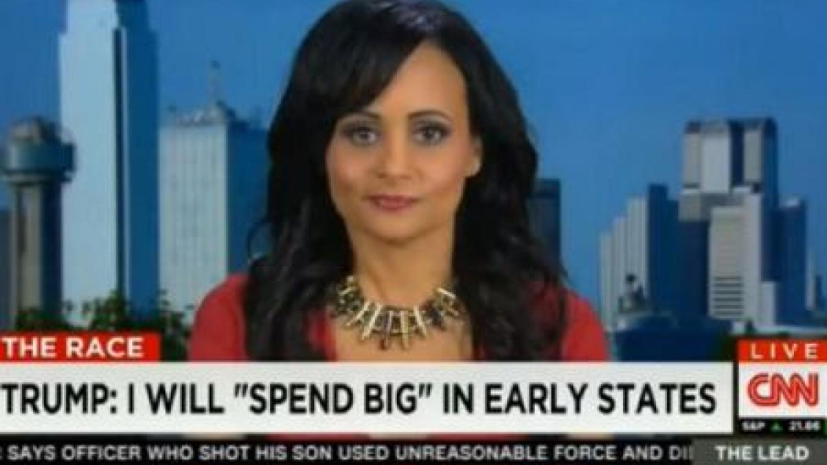 purtatoarea de cuvant a lui donald trump a aparut la cnn cu un colier facut din gloante