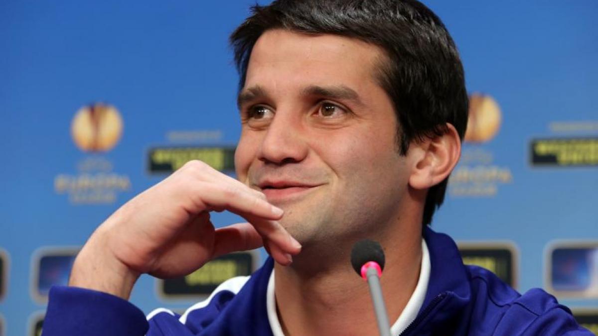 cristi chivu pus in fata unei situatii stanjenitoare