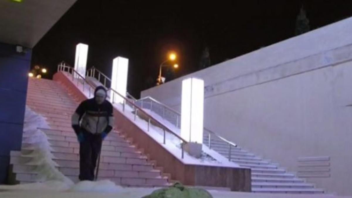 ploiesti firme deszapezire