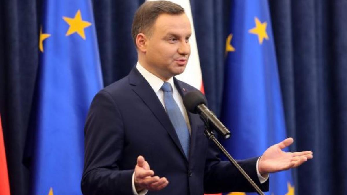 presedintele polonez ii sfideaza pe oficialii de la bruxelles a promulgat o lege intens criticata