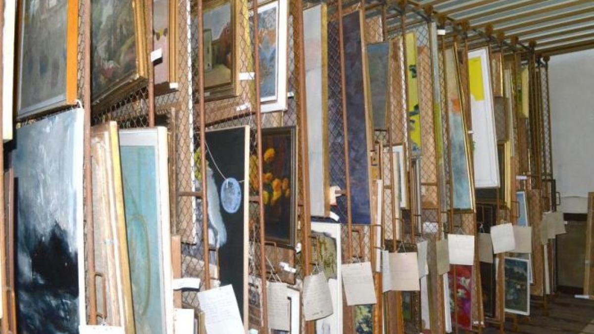 situatie incredibila in romania unde sunt expuse zeci de picturi de patrimoniu