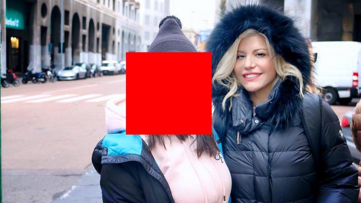 toata lumea stie cum arata loredana insa uite o pe fiica ei crezi ca seamana