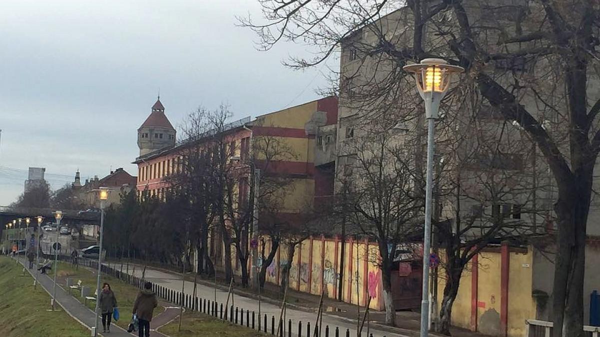 risipa bani iluminat public timisoara