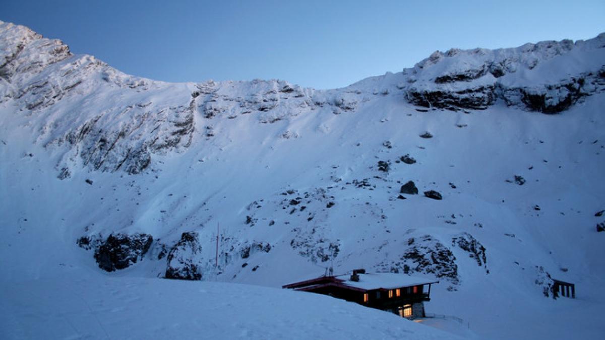 zapada de peste 80 de centimetri si risc de avalansa la balea lac