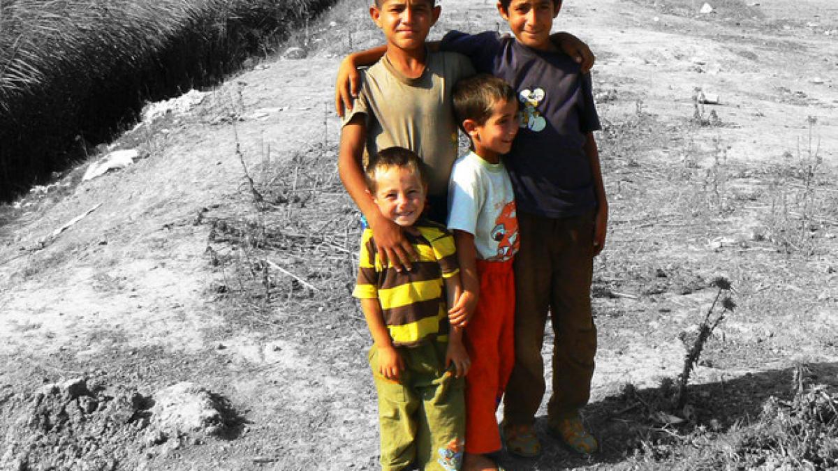 romi evacuati tabere franta