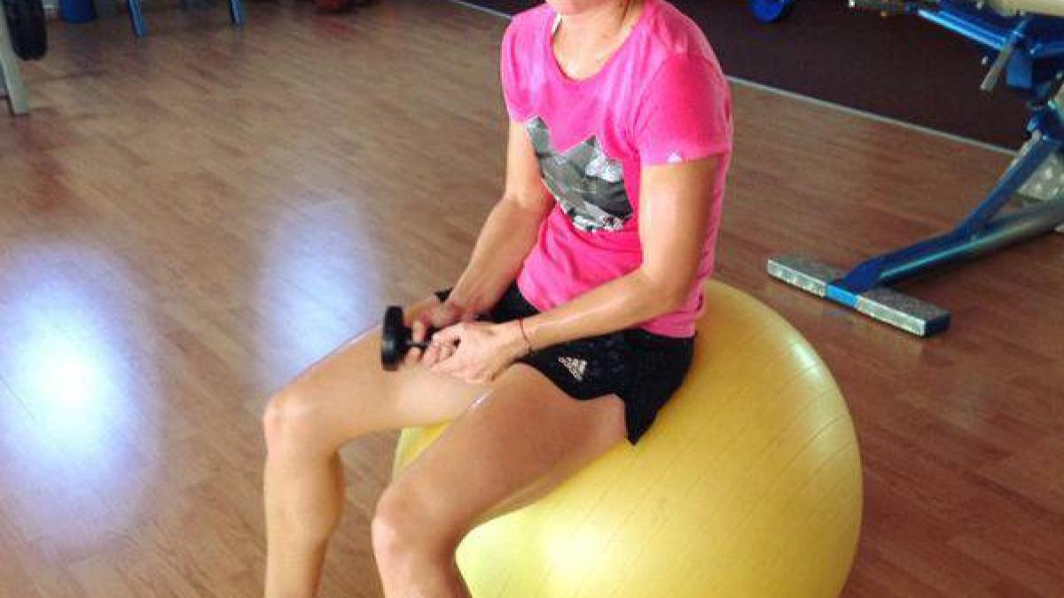 simona halep da cartile pe fata nu joc tenis pentru bani am o viata simpla ma duc doar unde