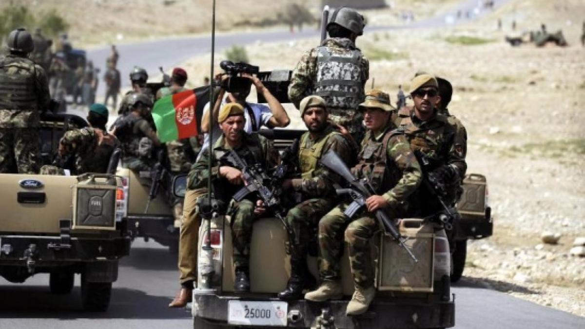 atac sinucigas la consulatul pakistanez din afganistan 12 persoane au fost ucise