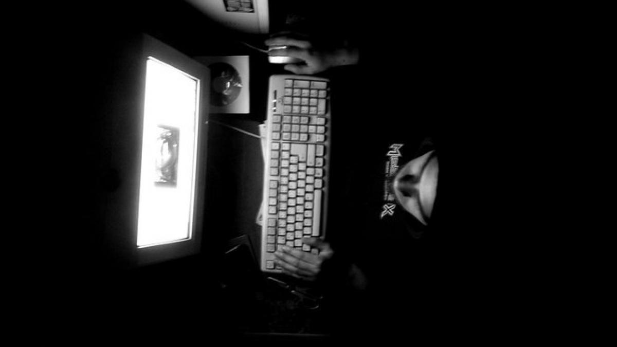 decizie cedo angajatorul poate supraveghea comunicatiile purtate pe internet de salariati