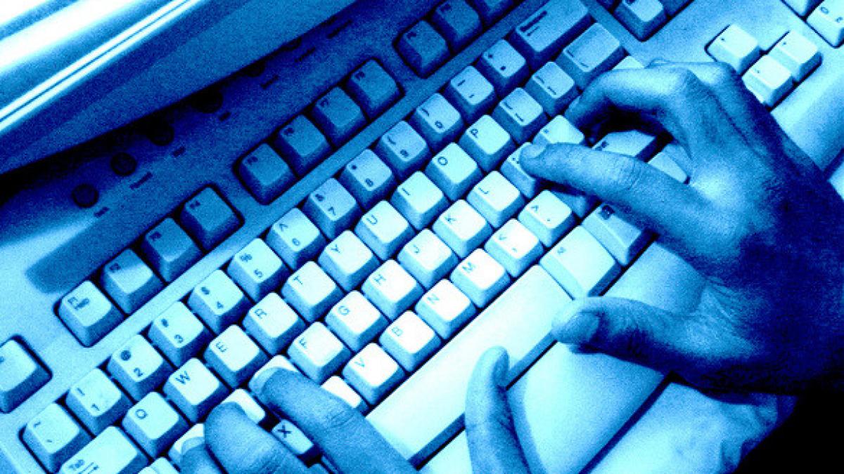 a cunoscut o femeie pe facebook si a ramas fara bani in conturi cum a fost un roman inselat pe