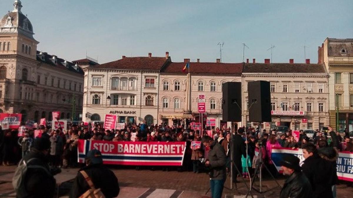 protest puternic la arad in favoarea familiei bodnariu mii de oameni in strada