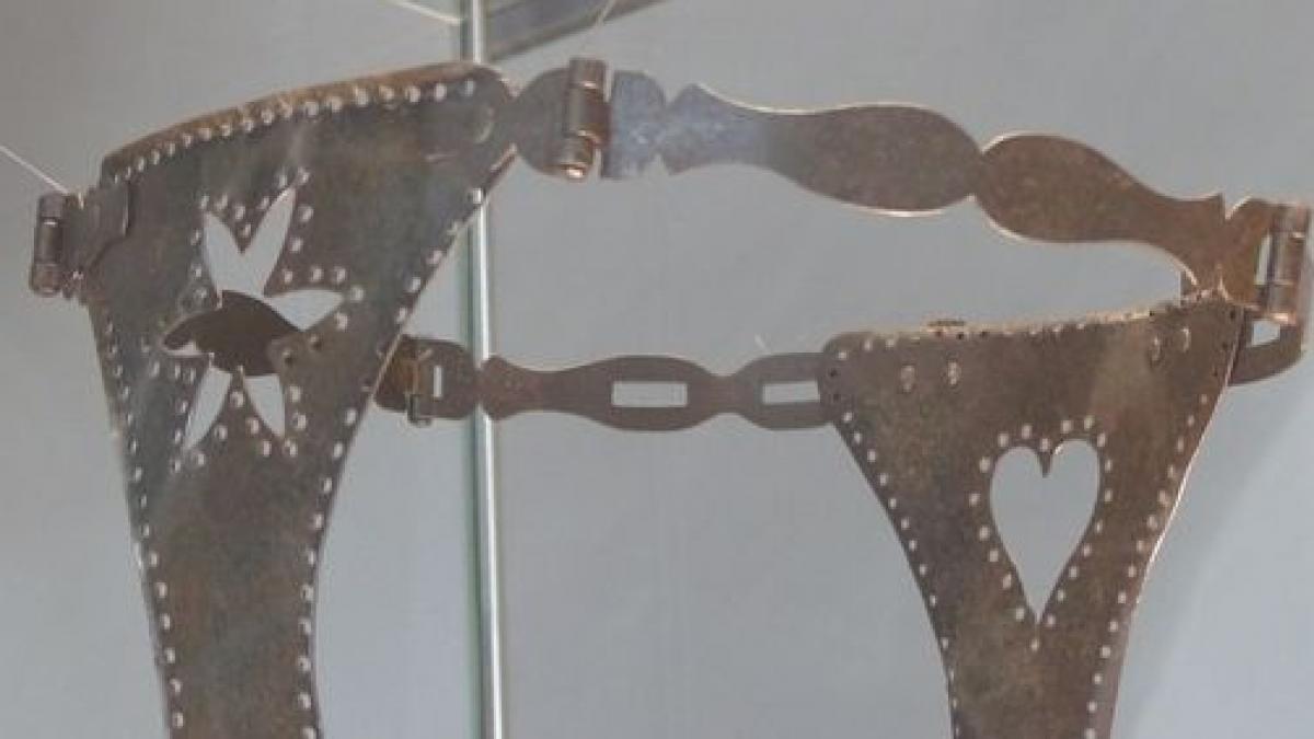 femeie centura castitate pompieri sex