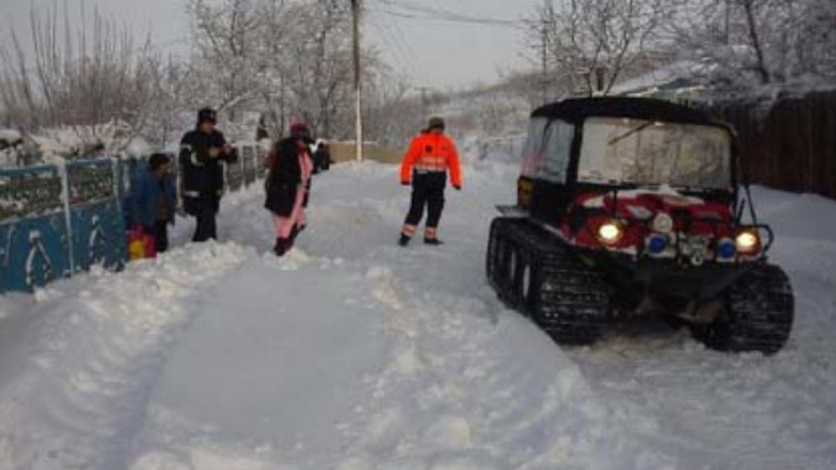 braila trei localitati fara energie electrica doua drumuri nationale inchise si 12 drumuri judetene