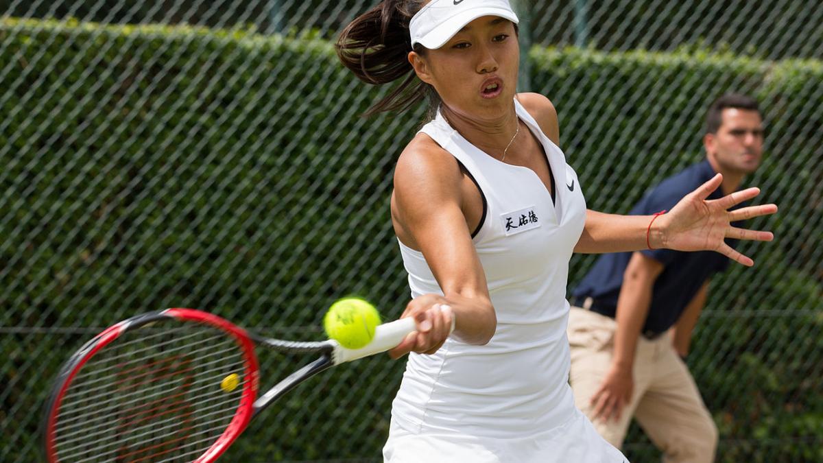 cine este zhang shuai sportiva care a facut o de ras pe simona halep la australian open