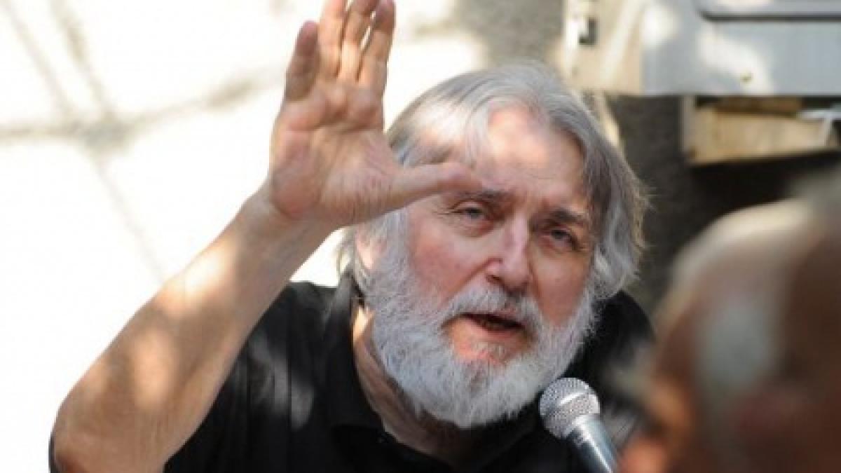 scandal urias pe averea lui adrian paunescu ce se intampla cu averea poetului