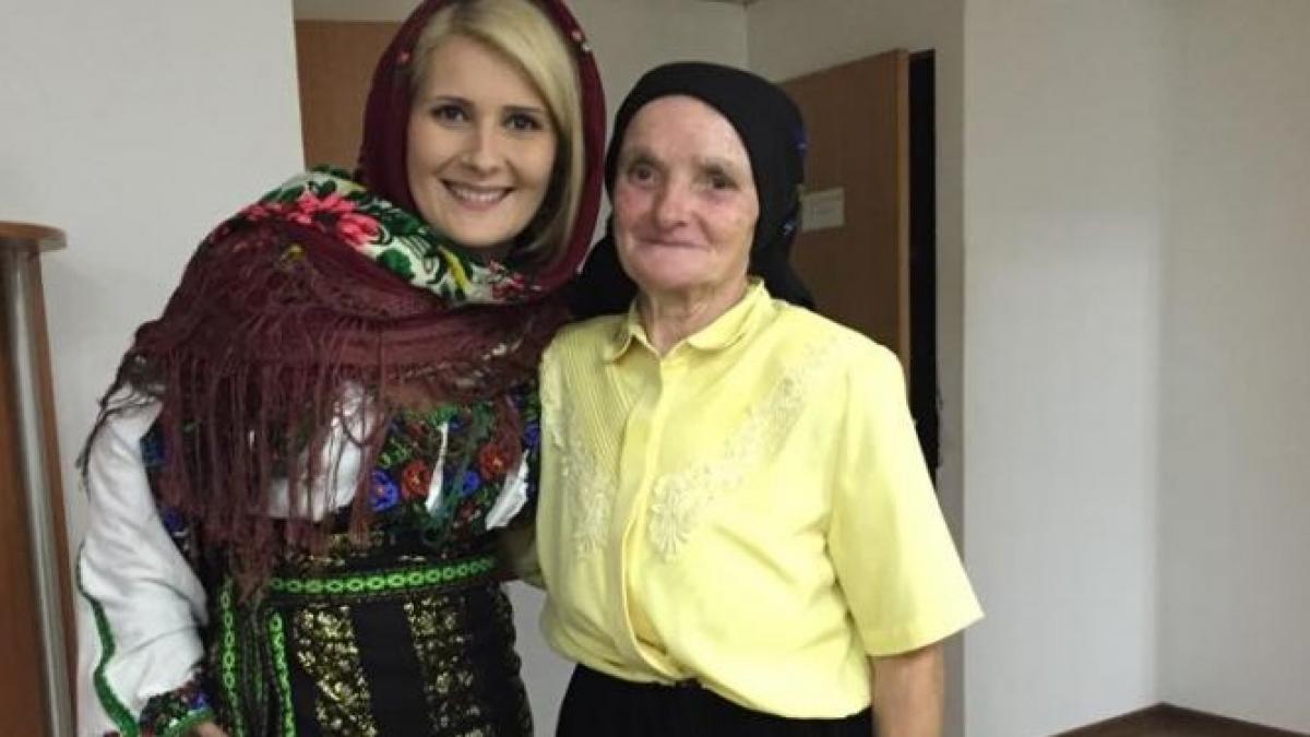 alessandra stoicescu maria cociorvan era o inteleapta era bunica noastra