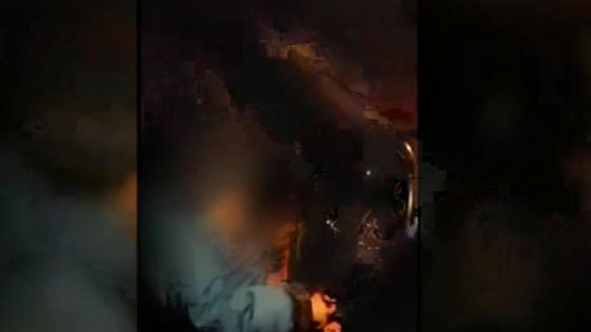 copil lasat sa conduca masina