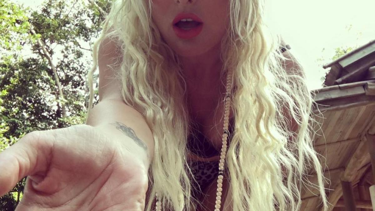 delia incinge imaginatia barbatilor ce spune despre melodia gura ta