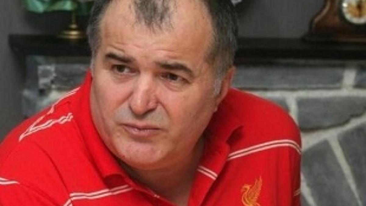 cum arata si cum canta fiul lui florin calinescu