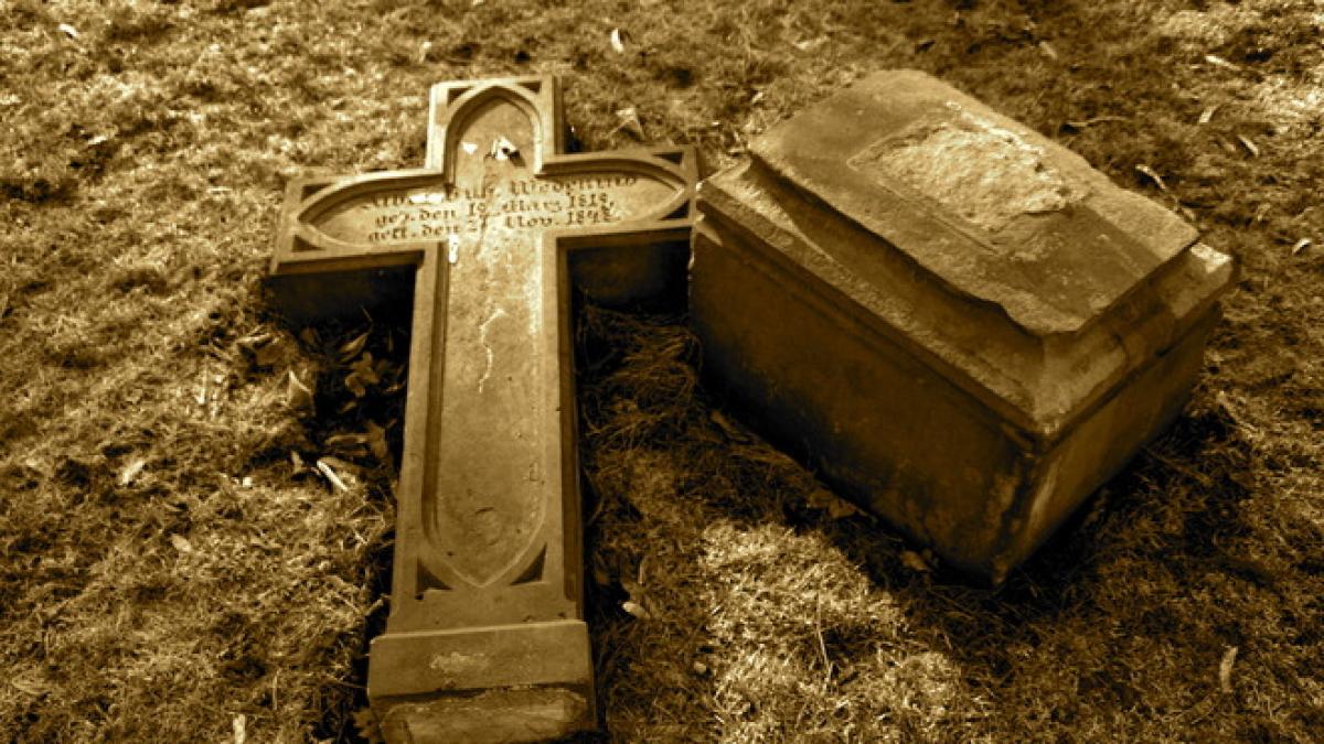 oamenii au voie sa aleaga cum sa fie inmormantati