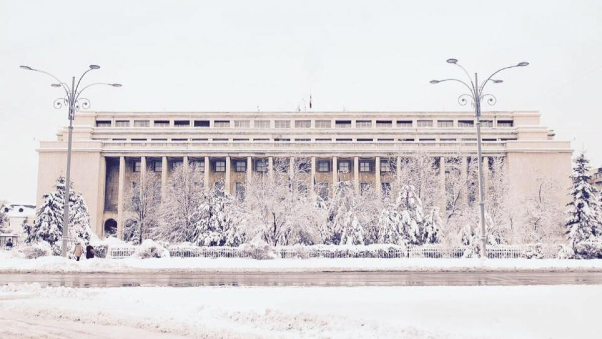 proteste pensionari militari guvern presedinte