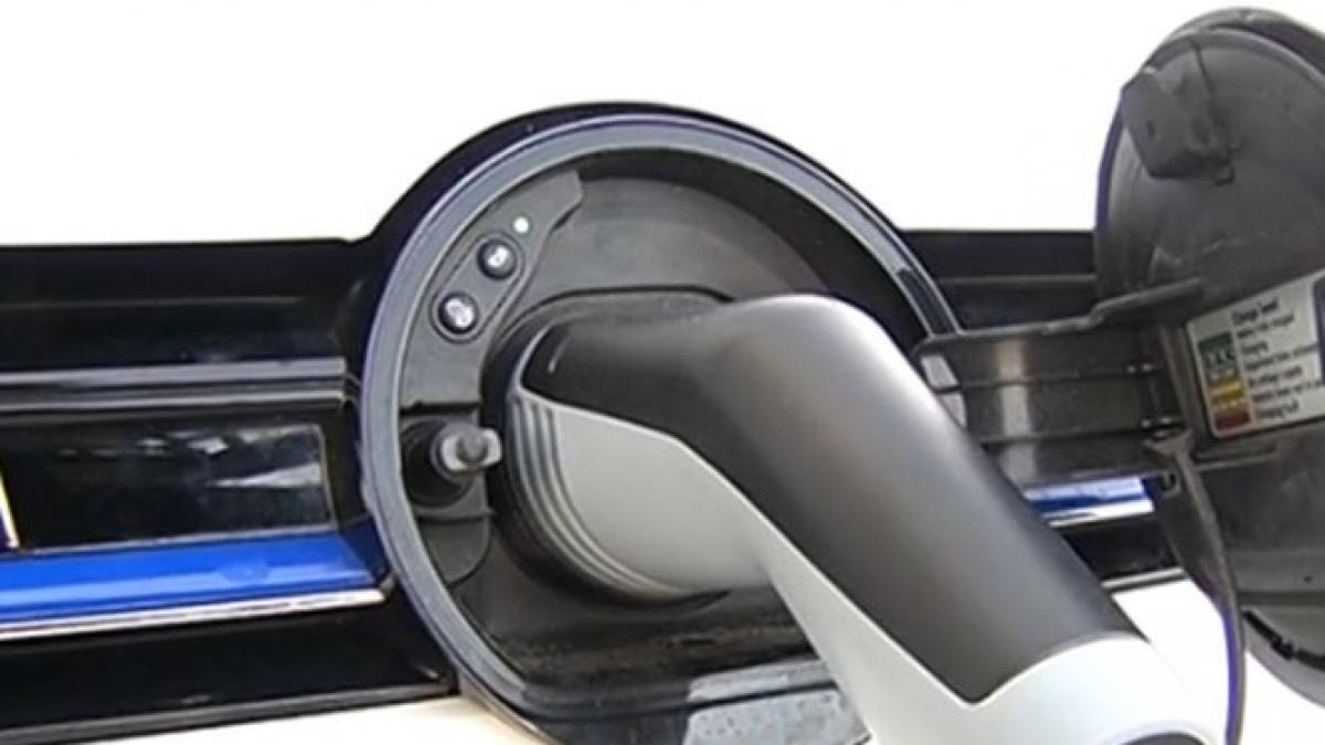 masini electrice statii