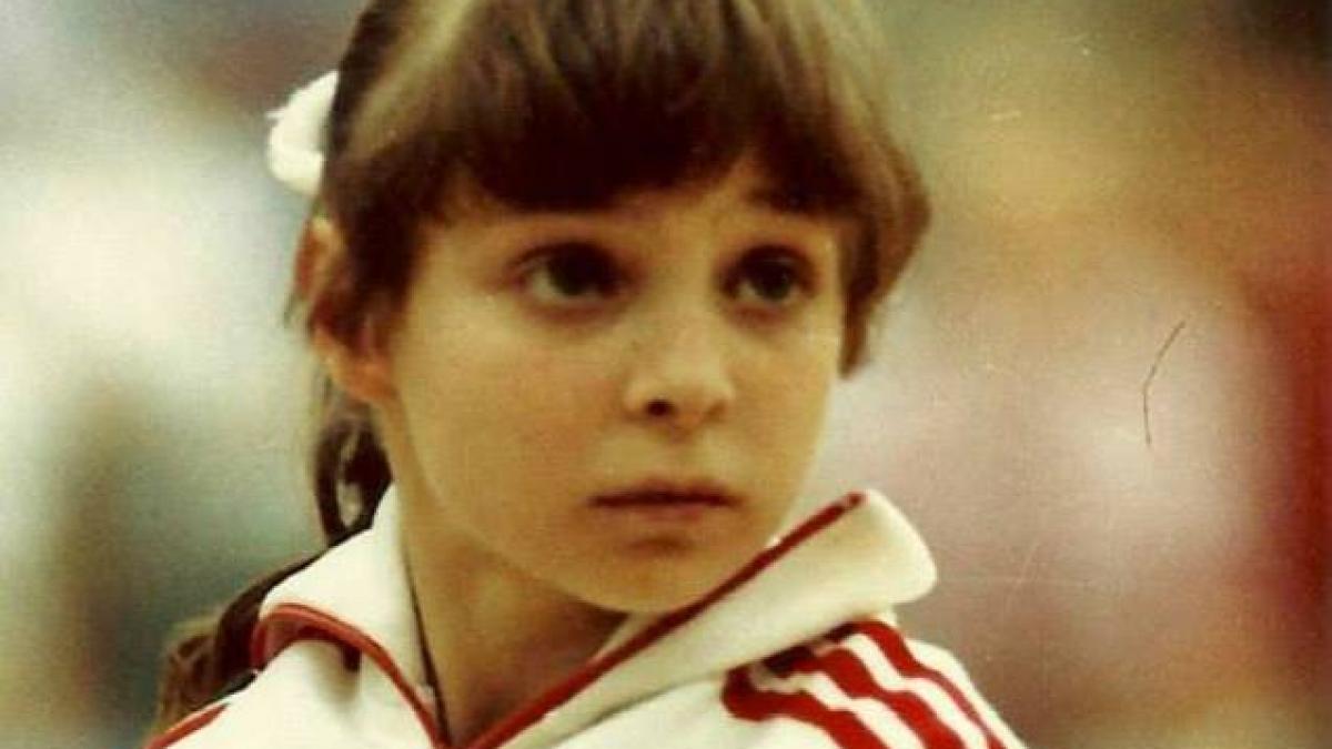 raspunsul minunat dat de o celebra gimnasta din romania unei companii de telefonie mobila