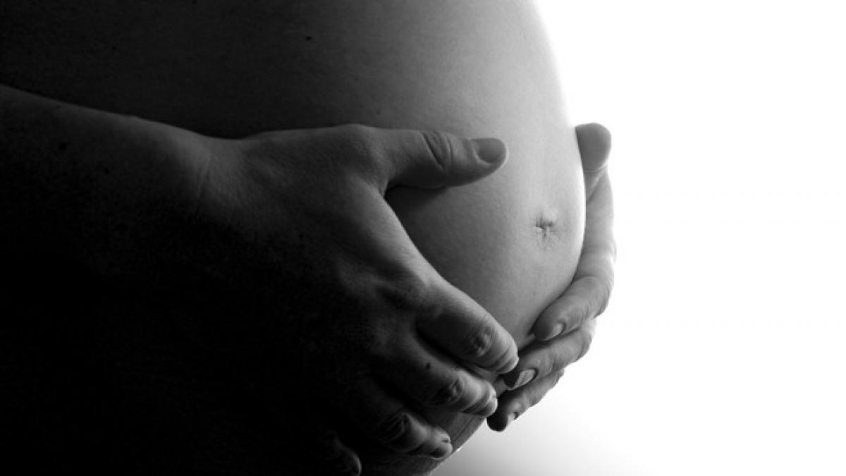 caz socant arad a nascut in toaleta