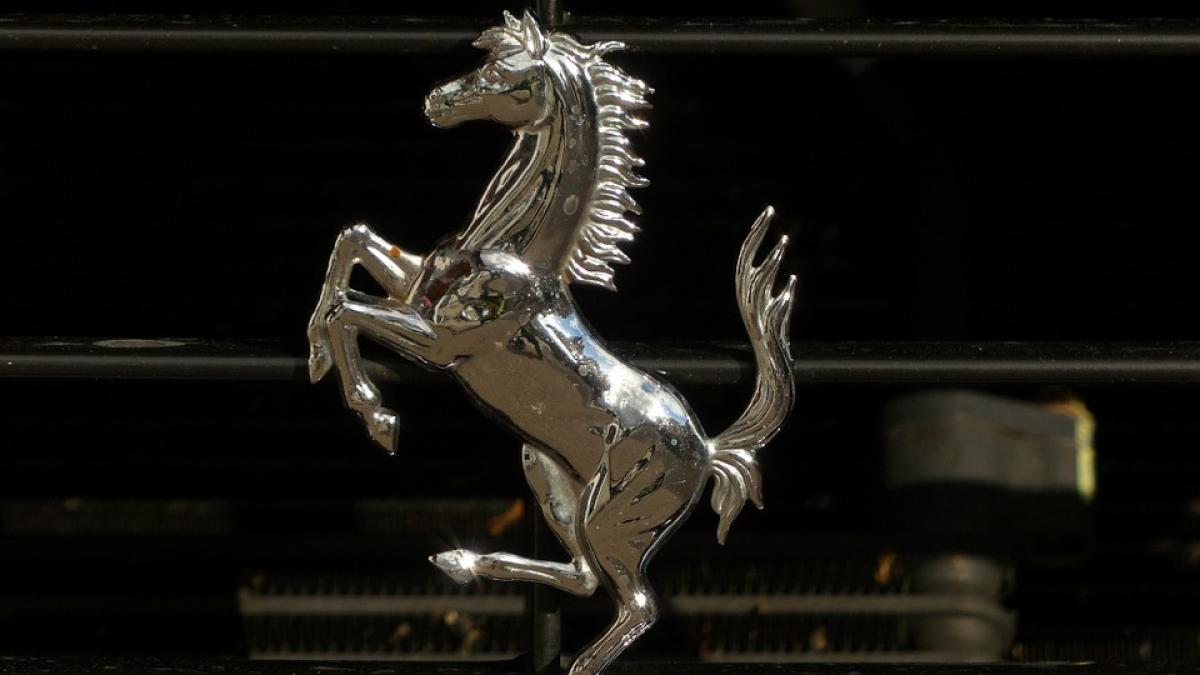 ferrari licitatie milioane scump accident