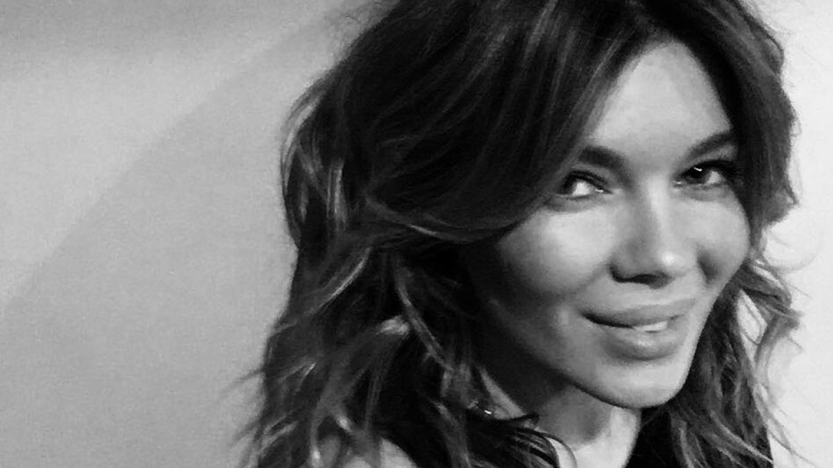 gina pistol chef la cutite