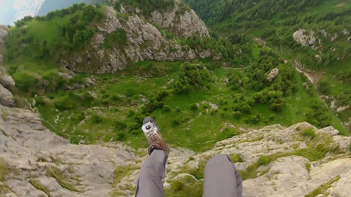 rusii sfideaza moartea in bucegi video