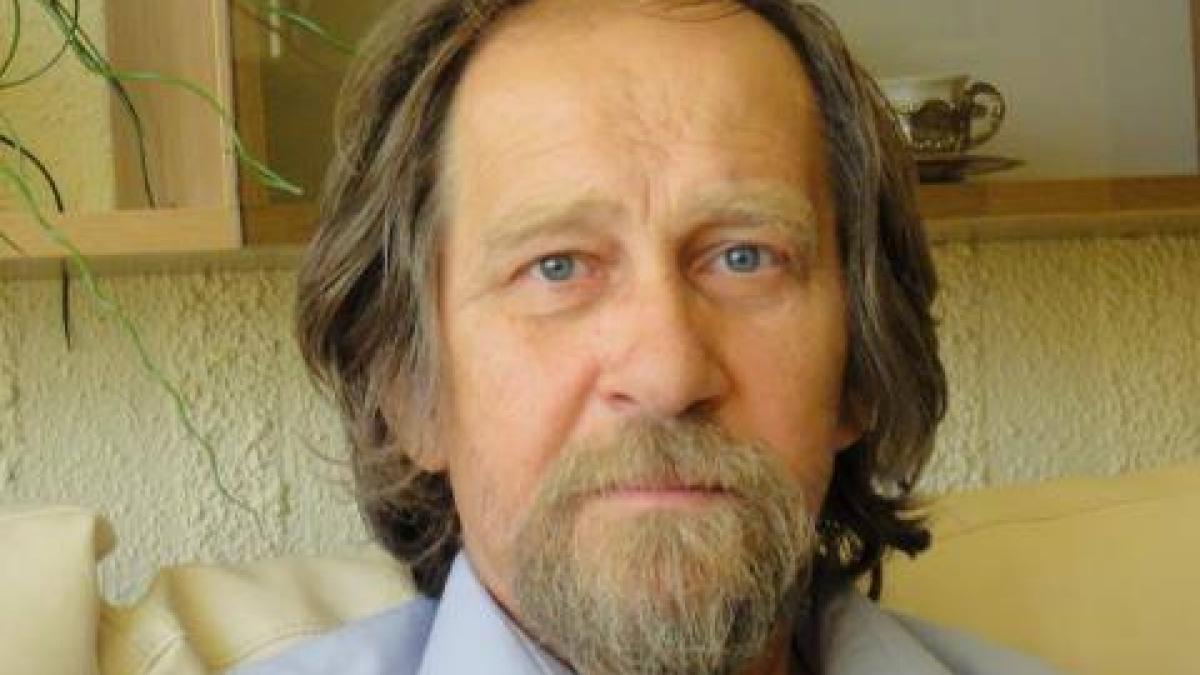 scriitorul lucian alecsa s a stins din viata la 62 de ani