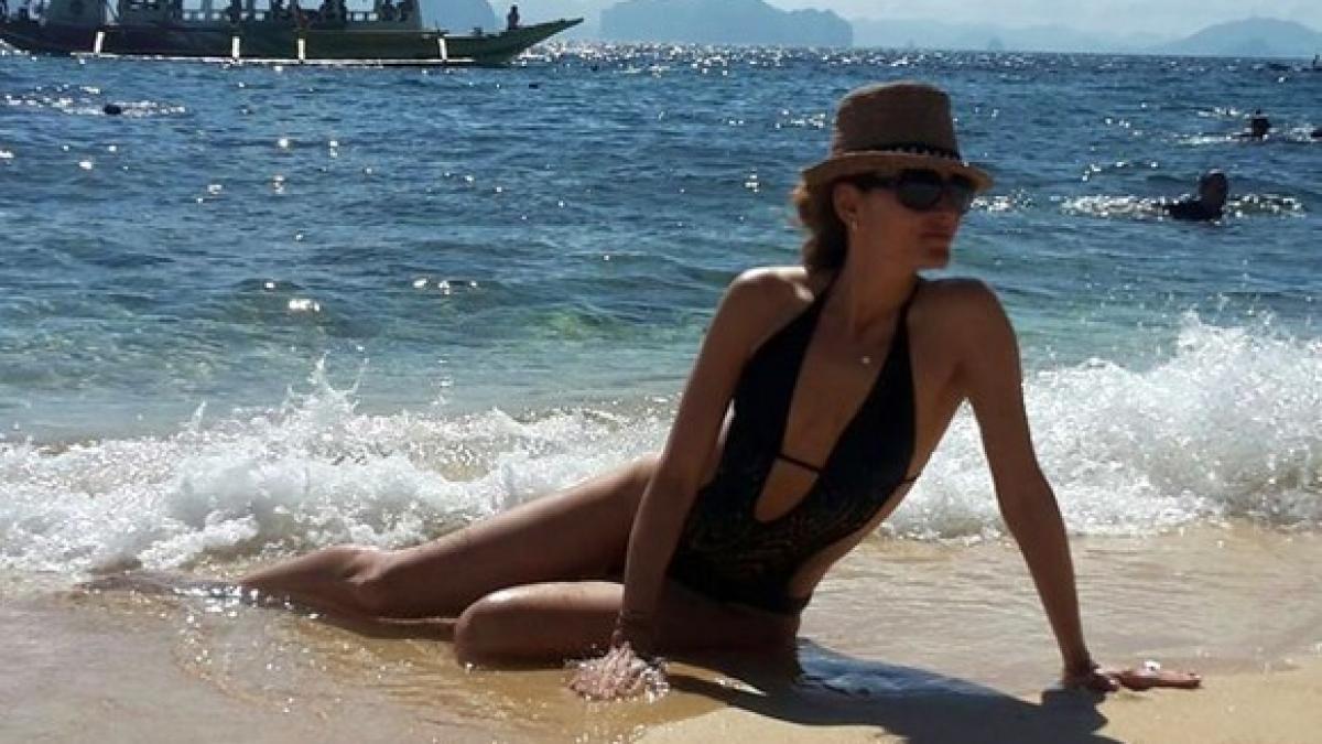 wow cum arata anca turcasiu in costum de baie artista tocmai a venit dintr o vacanta de vis