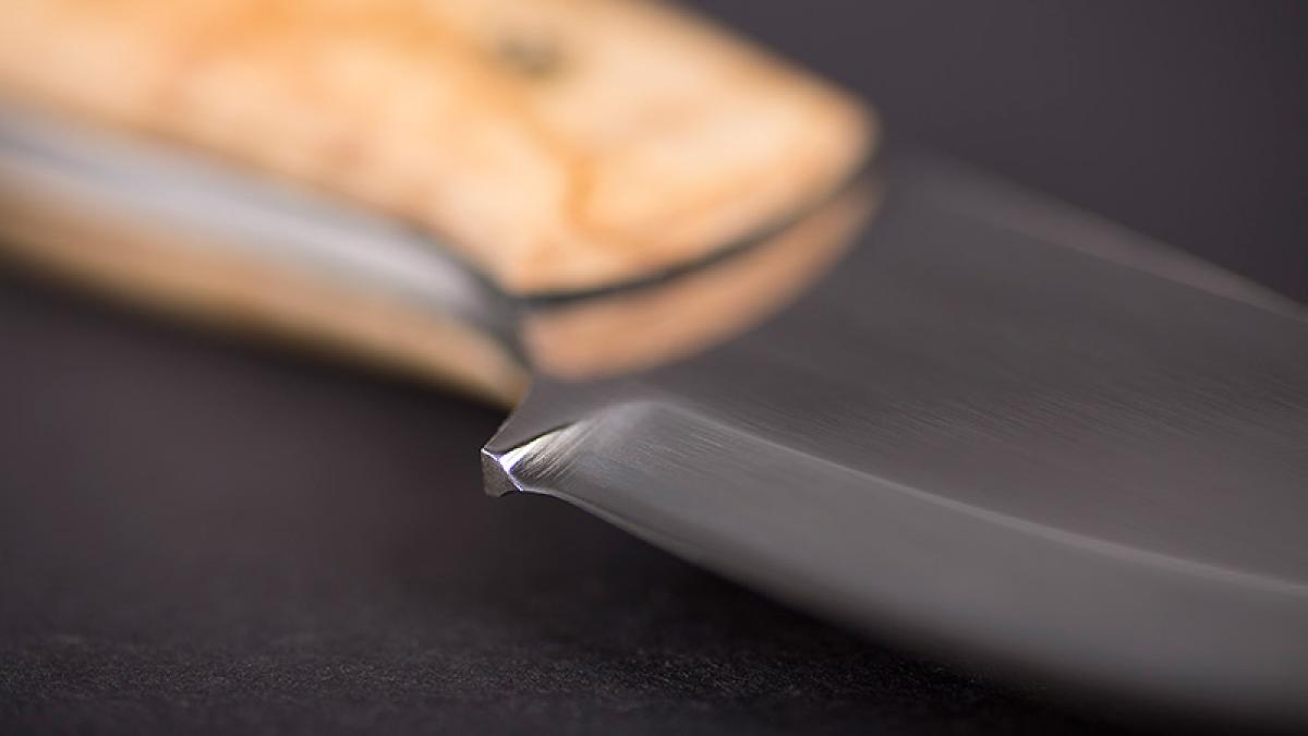 o firma norvegiana lanseaza cutitul mandra testat de expertul in supravietuire les stroud in fagaras