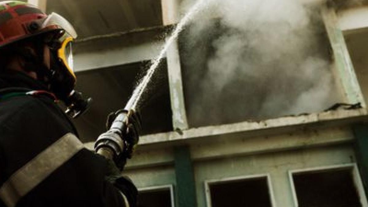 explozie intr un apartament din tecuci