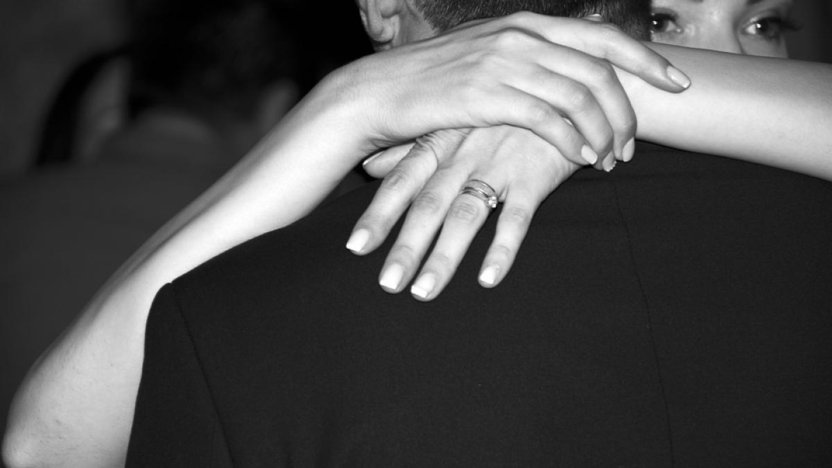 top 10 piese care fac ziua indragostitilor mai fierbinte video