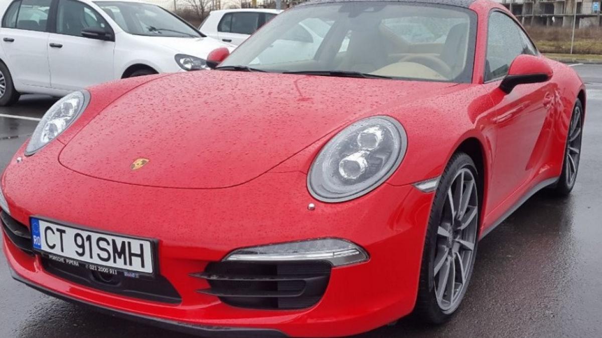 simona halep isi vinde masina