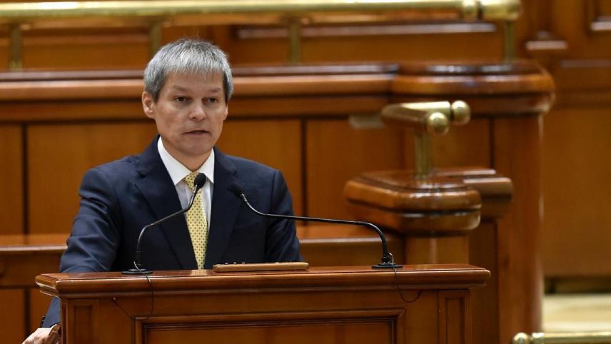 dacian ciolos parlament speaking agerpres_8102070.jpg