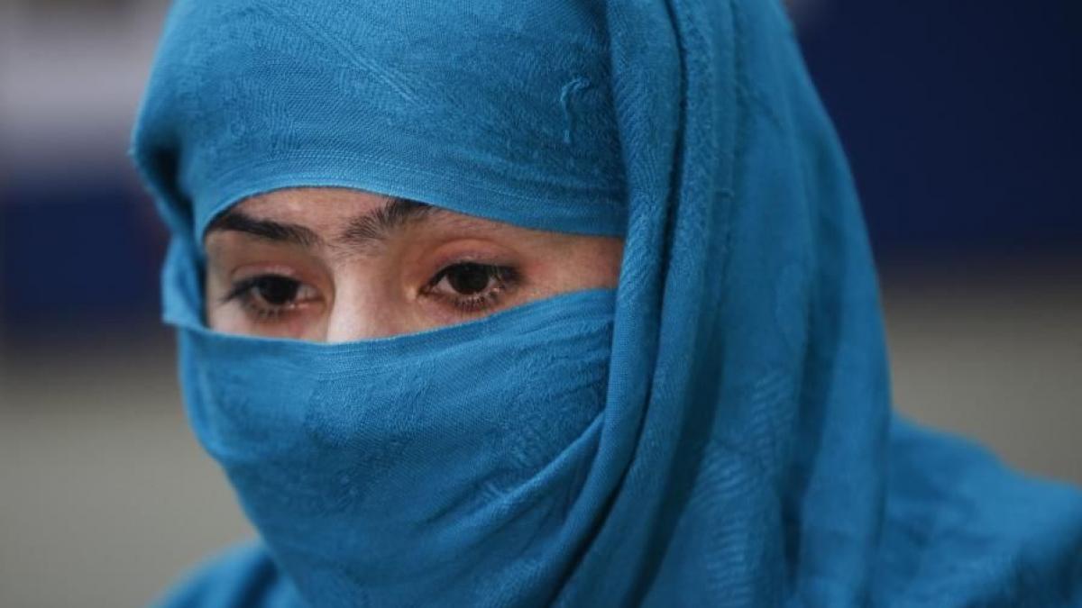 s a indragostit s a maritat in secret tatal si fratele ei au impuscat o in cap si au aruncat o intr