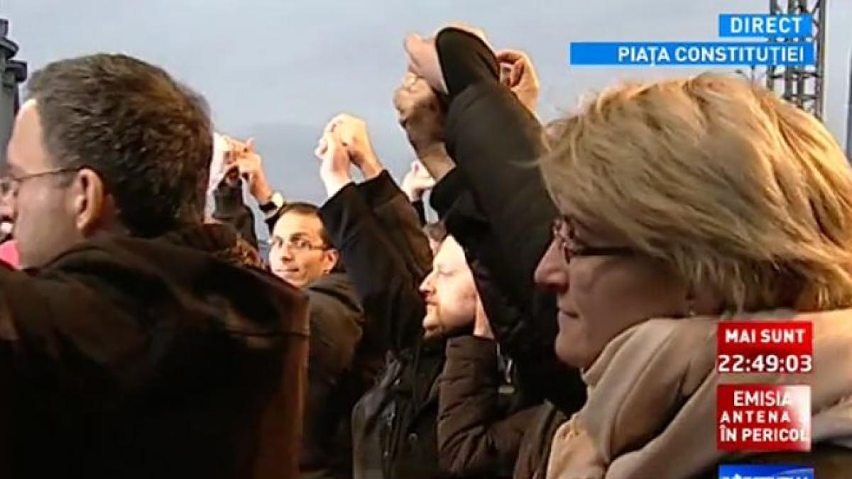 imagini impresionante din piata constitutiei