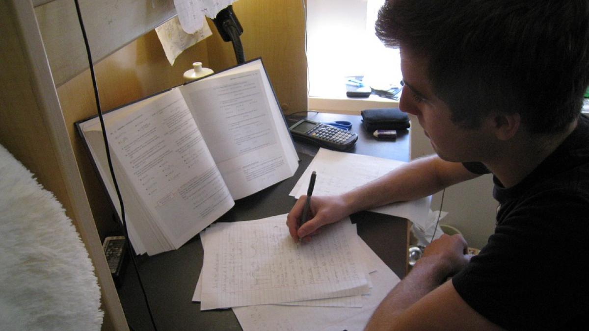 student-1178024_960_720.jpg