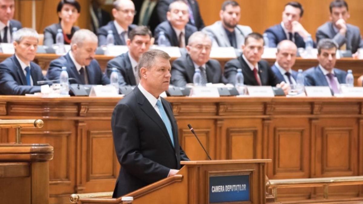 presedintele klaus iohannis se adreseaza parlamentului