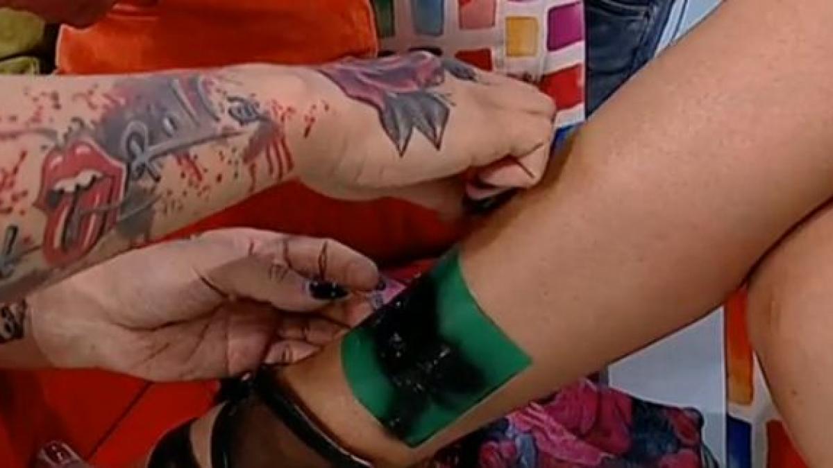 rocsana marcu tatuaj in direct