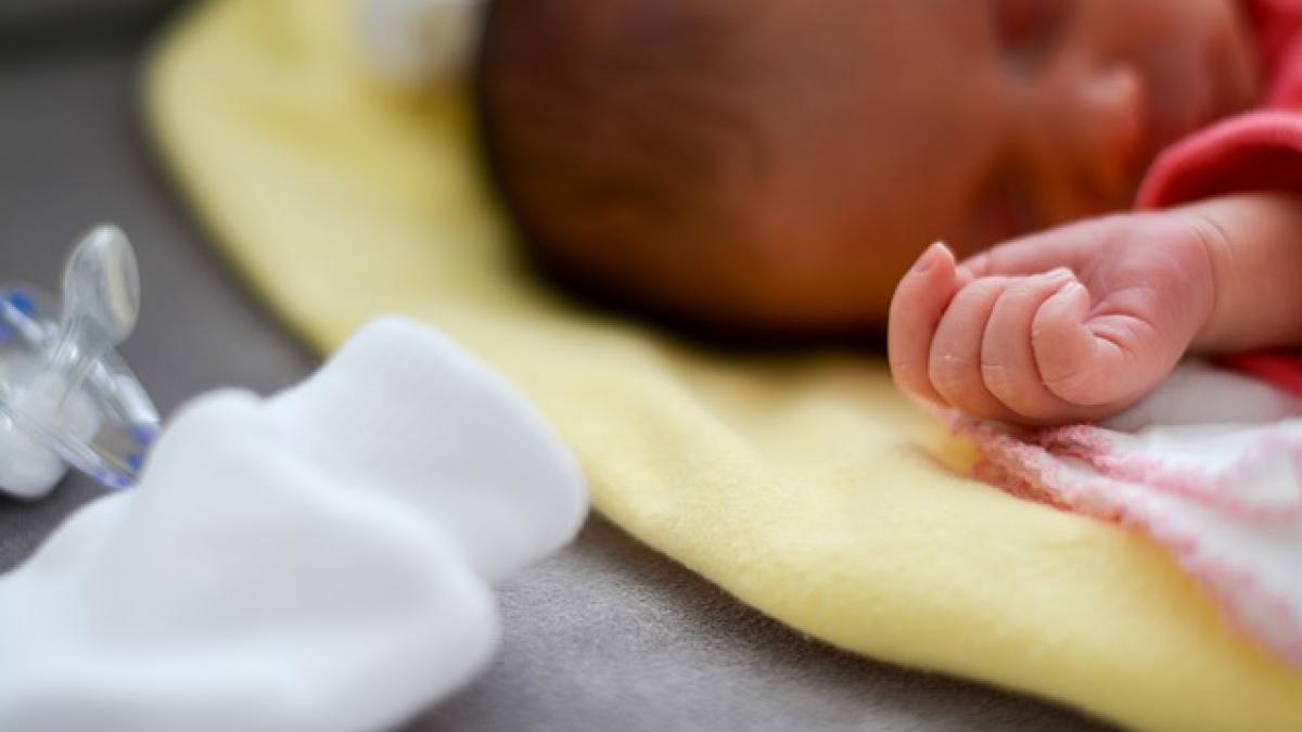 daune de 50 de mii de lei pentru o romanca al carei copil a fost schimbat la nastere